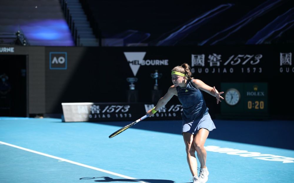 日派对的背 日派对的背