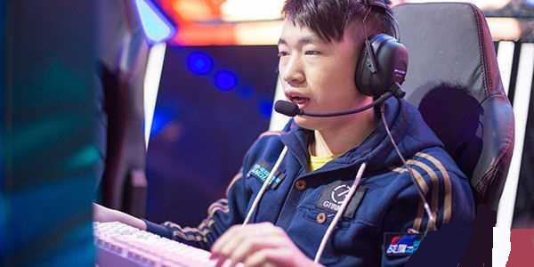 在社交平台 在社交平台